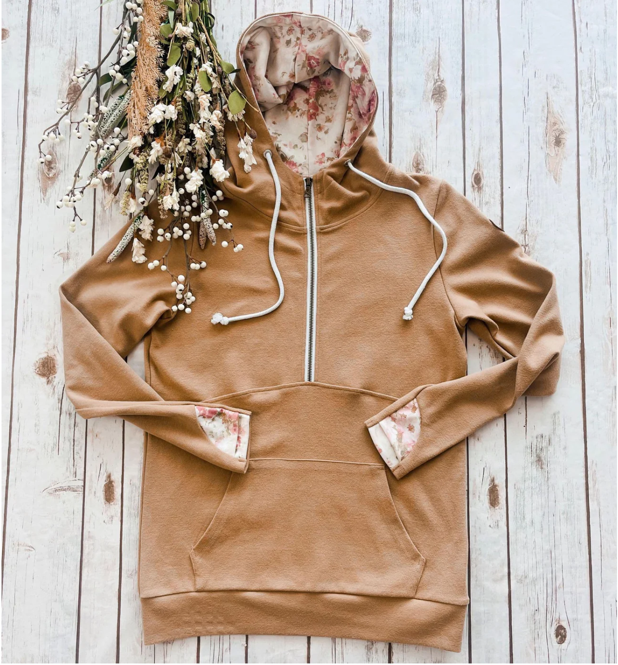 Classic Halfzip Hoodie - Beige Floral